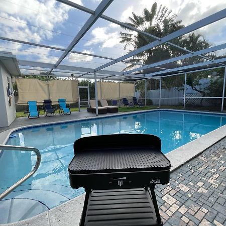 Pool Vacation Villa ฮอลลีวูด ภายนอก รูปภาพ