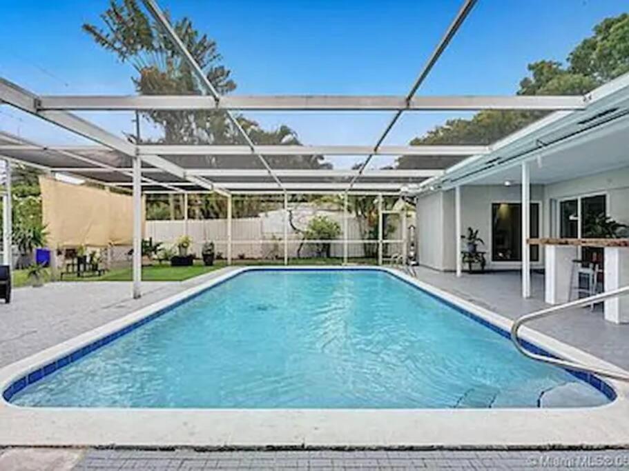 Pool Vacation Villa ฮอลลีวูด ภายนอก รูปภาพ